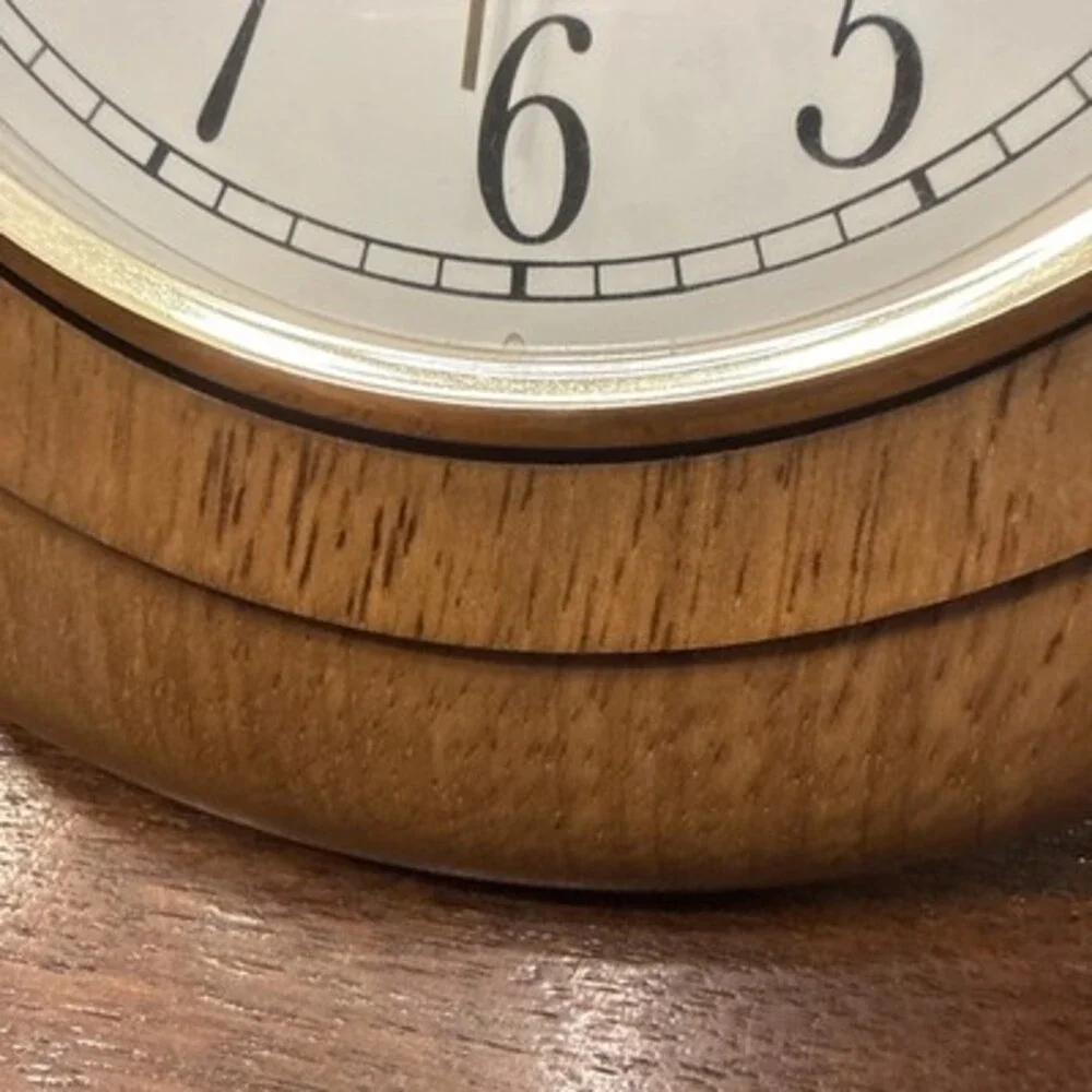 Vintage Ingraham 8.5in Quartz Wall Clock Brown Wood Frame Tested and Working